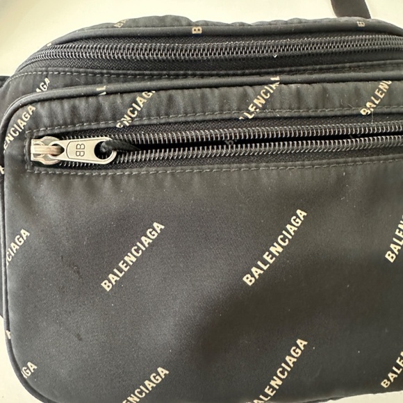 Balenciaga MEN'S EXPLORER BELTPACK IN BLACK with White Logo Nylon - Picture 2 of 9